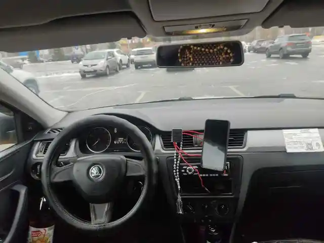 Skoda Rapid 2015
