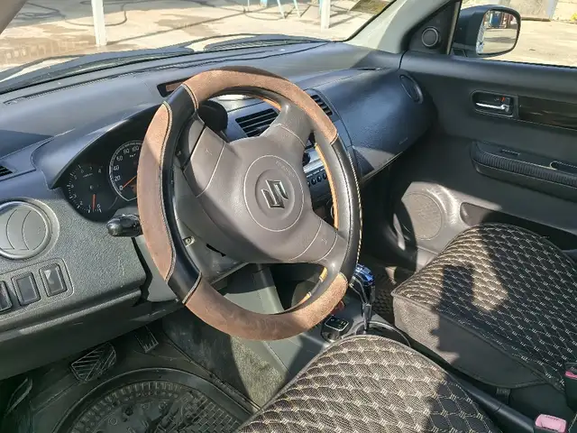 Suzuki Swift 2008