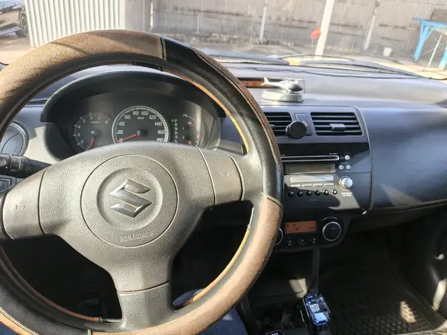 Suzuki Swift 2008