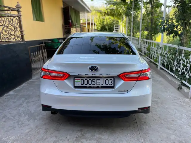 Toyota Camry 2018