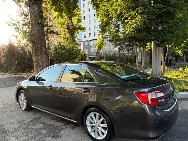 Toyota Camry 2012