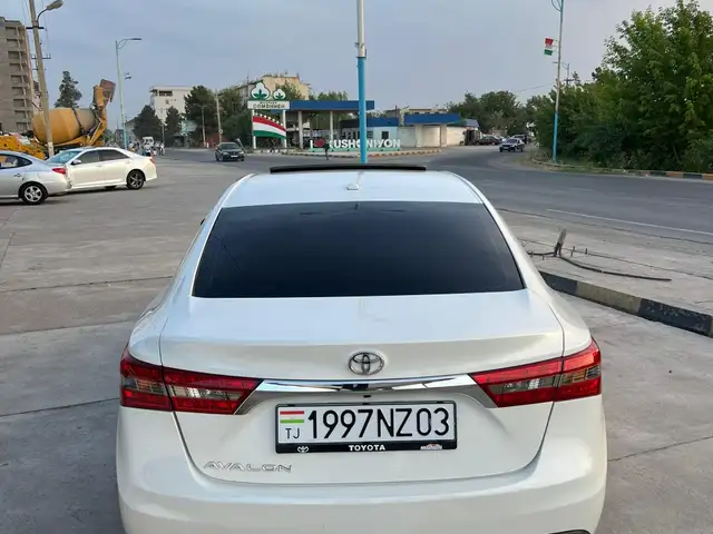Toyota Avalon 2016