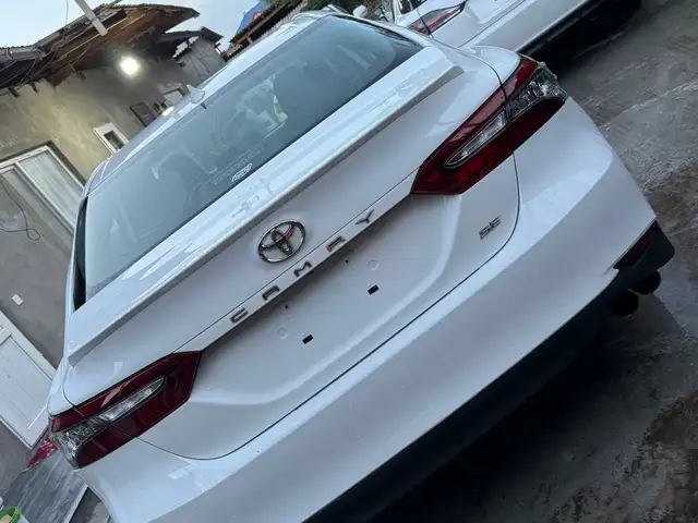 Toyota Camry 2019