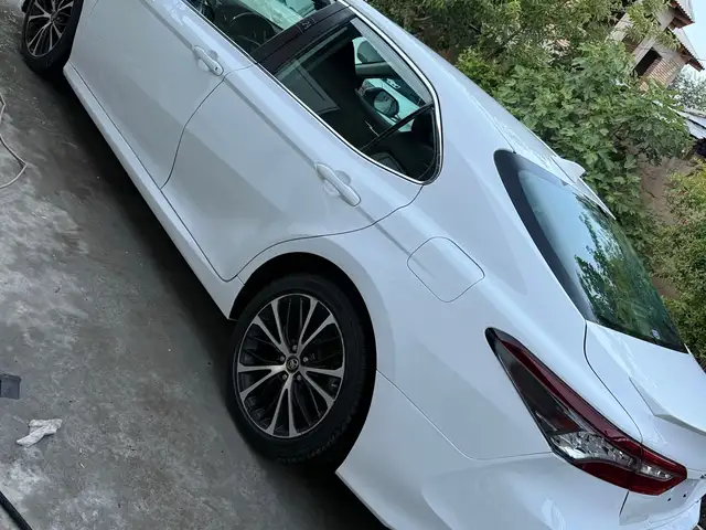 Toyota Camry 2019