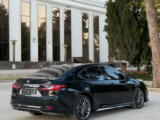 Toyota Camry 2026
