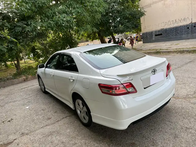 Toyota Camry 2011