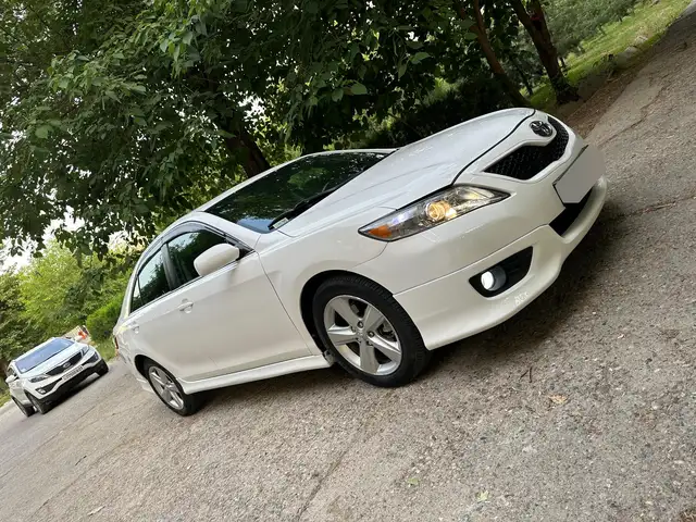 Toyota Camry 2011