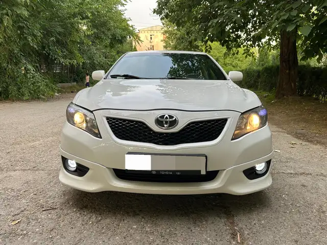 Toyota Camry 2011