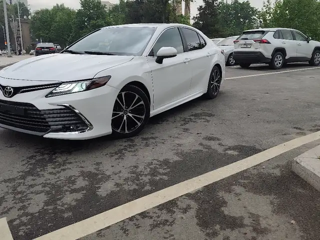 Toyota Camry 2018