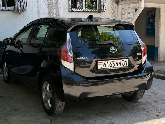 Toyota Aqua 2015