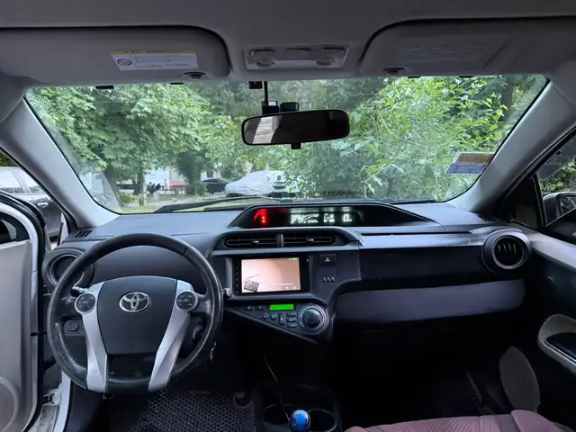 Toyota Aqua 2014