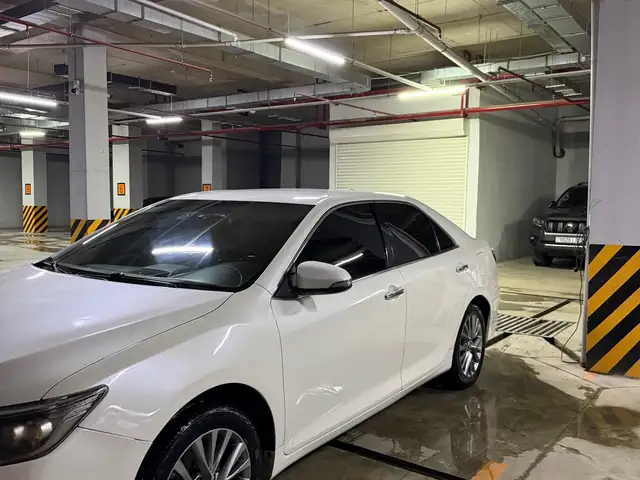 Toyota Camry 2017