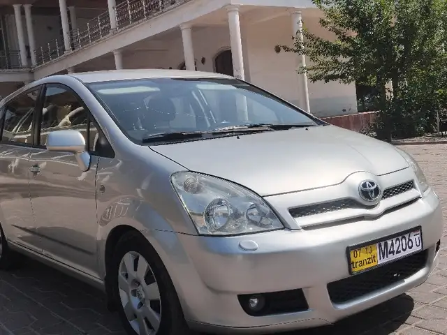 Toyota Verso 2006