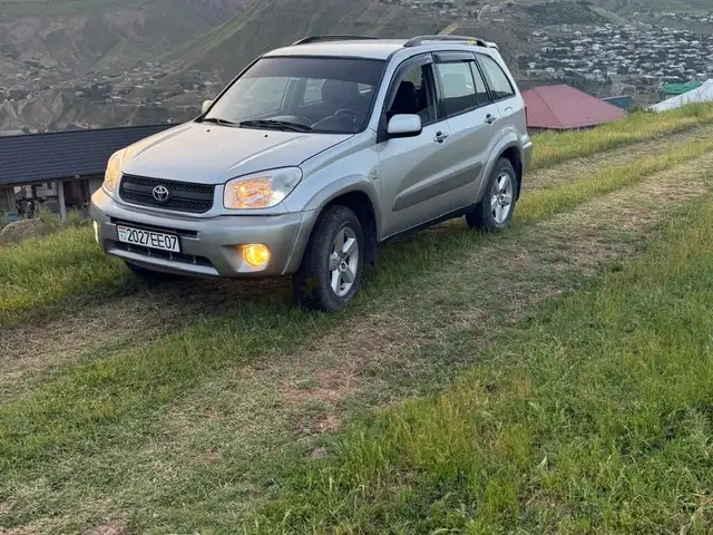 Toyota RAV 4 2004