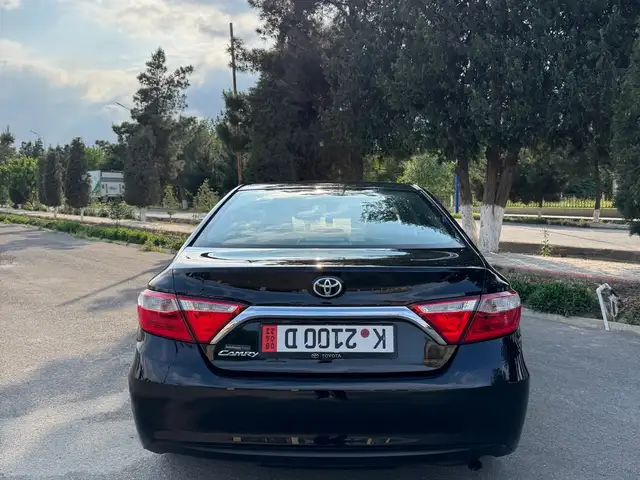 Toyota Camry 2017