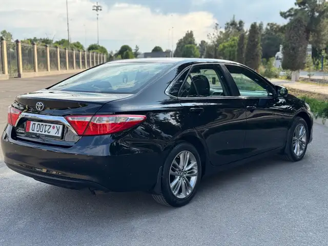 Toyota Camry 2017