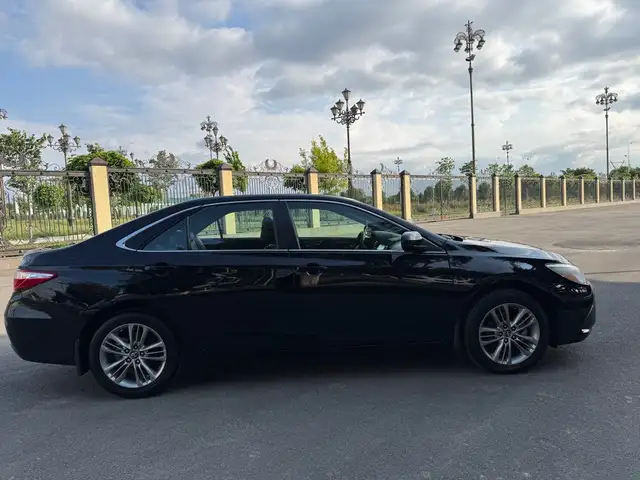 Toyota Camry 2017
