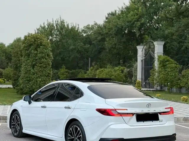 Toyota Camry 2025