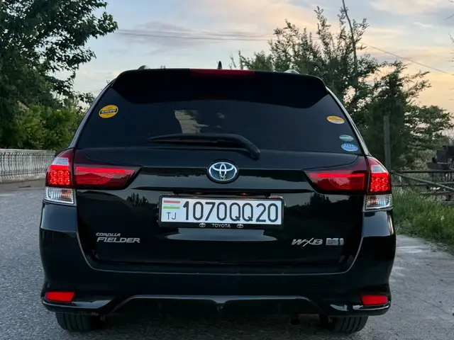 Toyota Fielder 2016