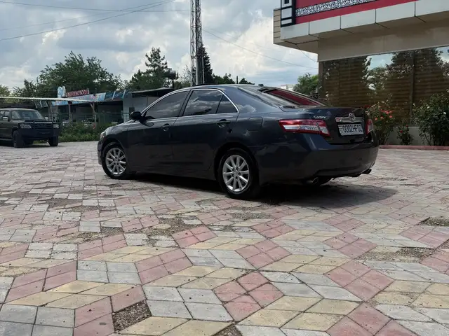 Toyota Camry 2011