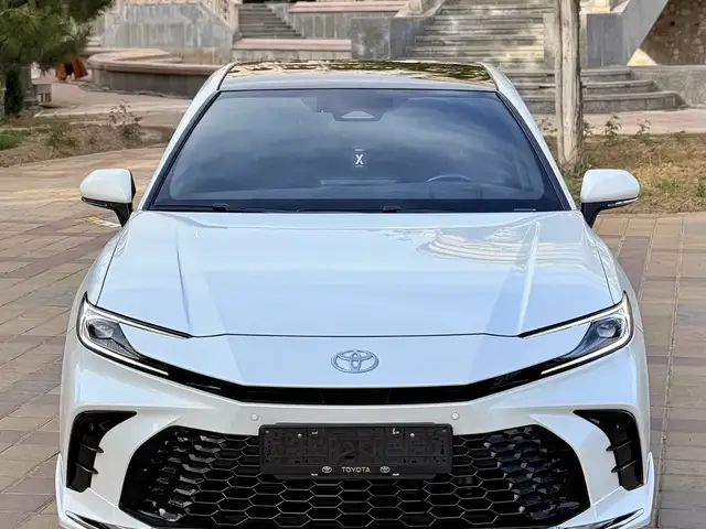 Toyota Camry 2025