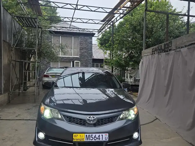 Toyota Camry 2014