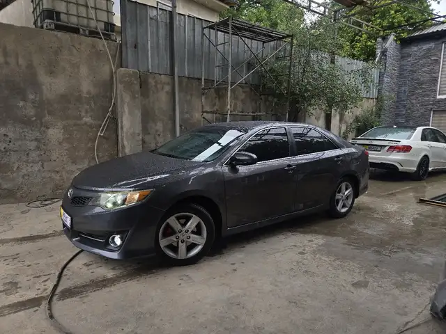 Toyota Camry 2014