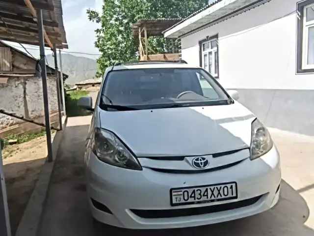 Toyota Sienna 2009