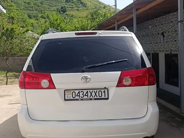 Toyota Sienna 2009