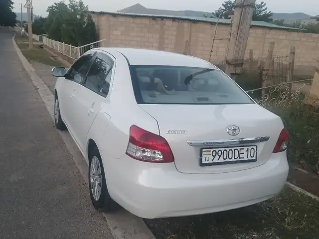 Toyota Belta 2011
