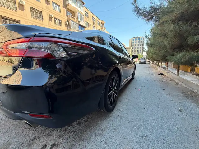 Toyota Camry 2019