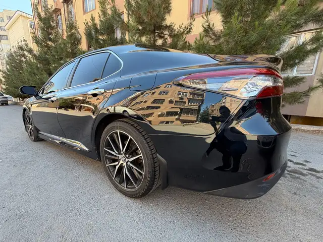 Toyota Camry 2019