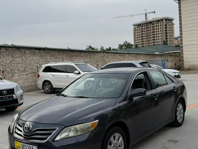 Toyota Camry 2010