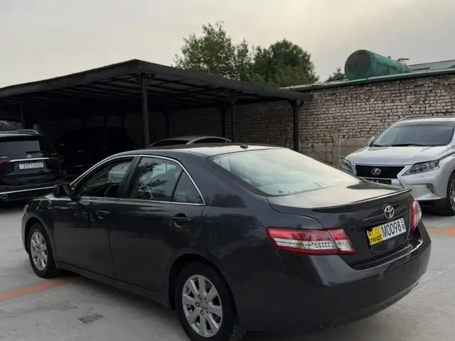 Toyota Camry 2010