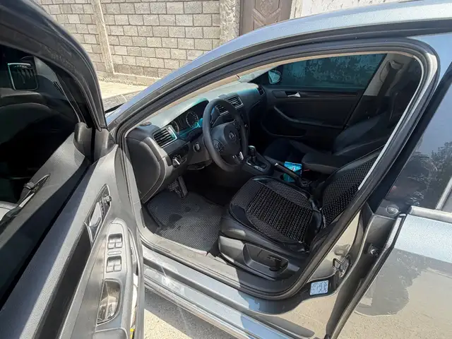 Volkswagen Jetta 2014