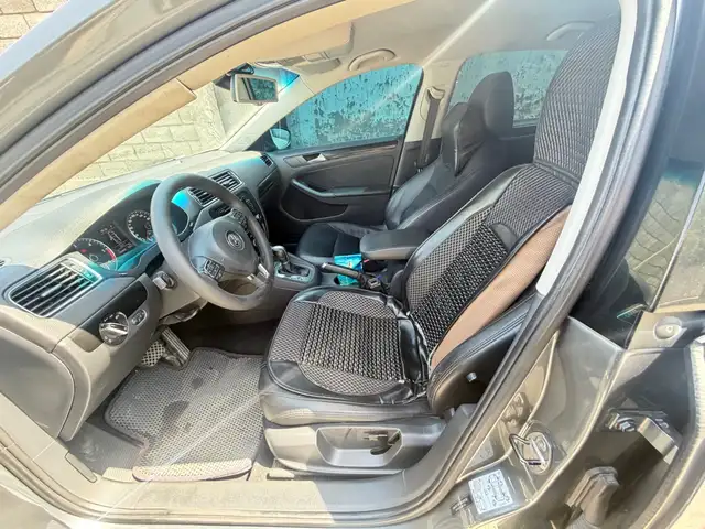 Volkswagen Jetta 2014