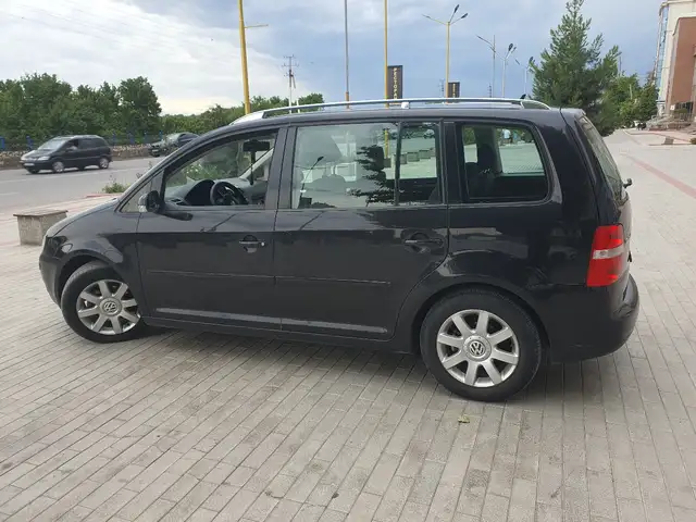 Volkswagen Touran 2005