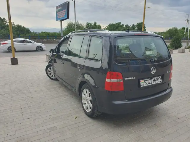 Volkswagen Touran 2005