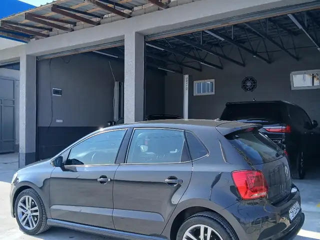 Volkswagen Polo 2015