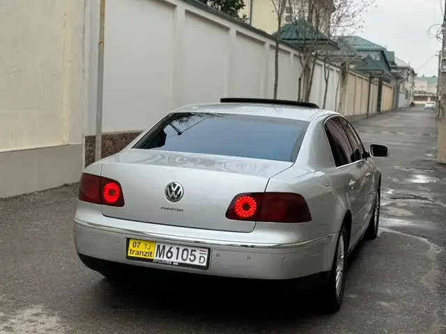 Volkswagen Phaeton 2003