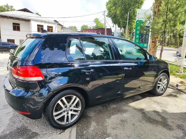 Volkswagen Golf 2011