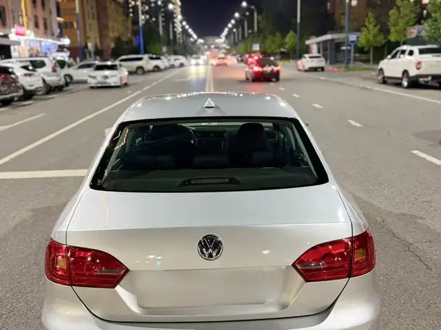 Volkswagen Jetta 2014