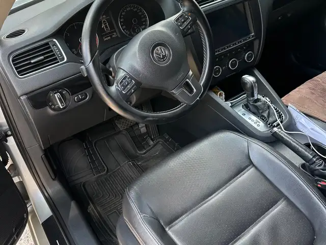Volkswagen Jetta 2014