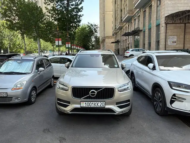 Volvo XC90 2019