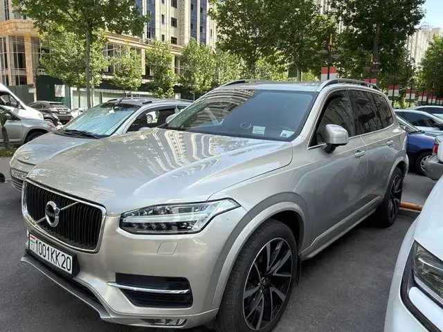 Volvo XC90 2019
