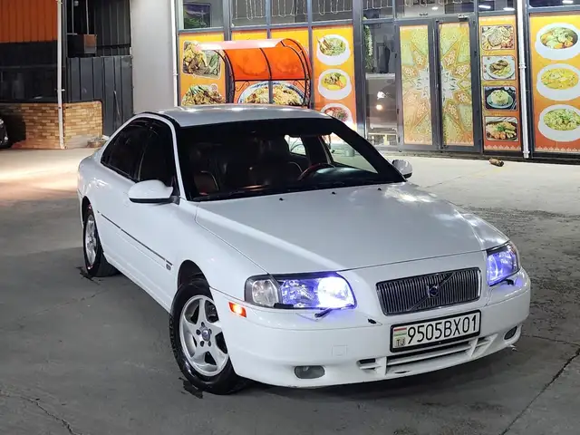 Volvo S80 2000