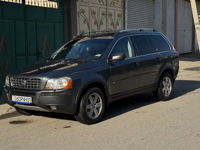 Volvo XC90 2004