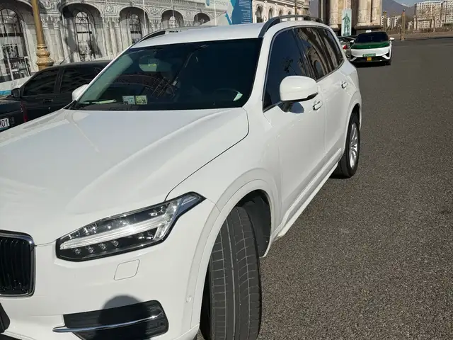 Volvo XC90 2019