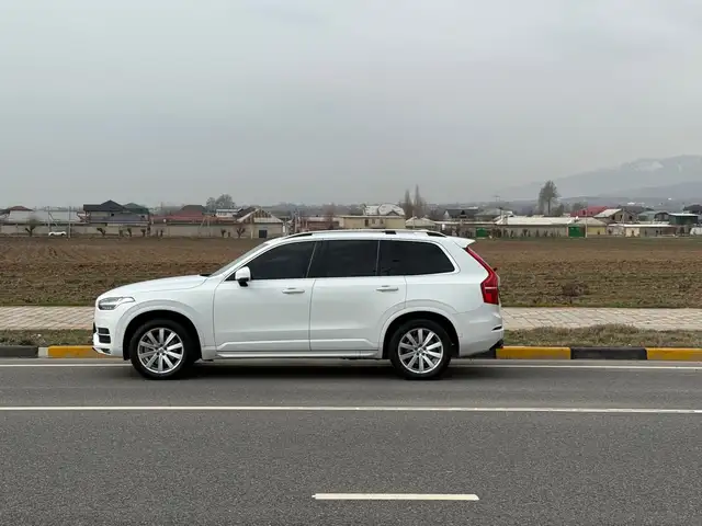 Volvo XC90 2019