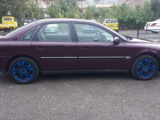 Volvo S80 1999